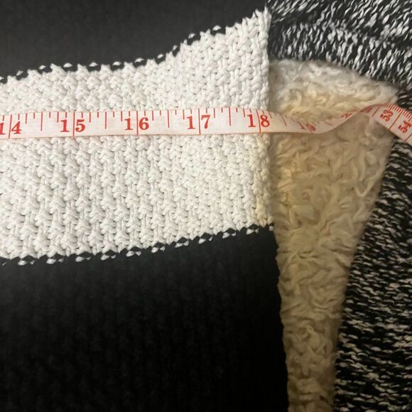 Express Crew Neck Heather Stripe Knit Crop Sweater Size M - Picture 3 of 5